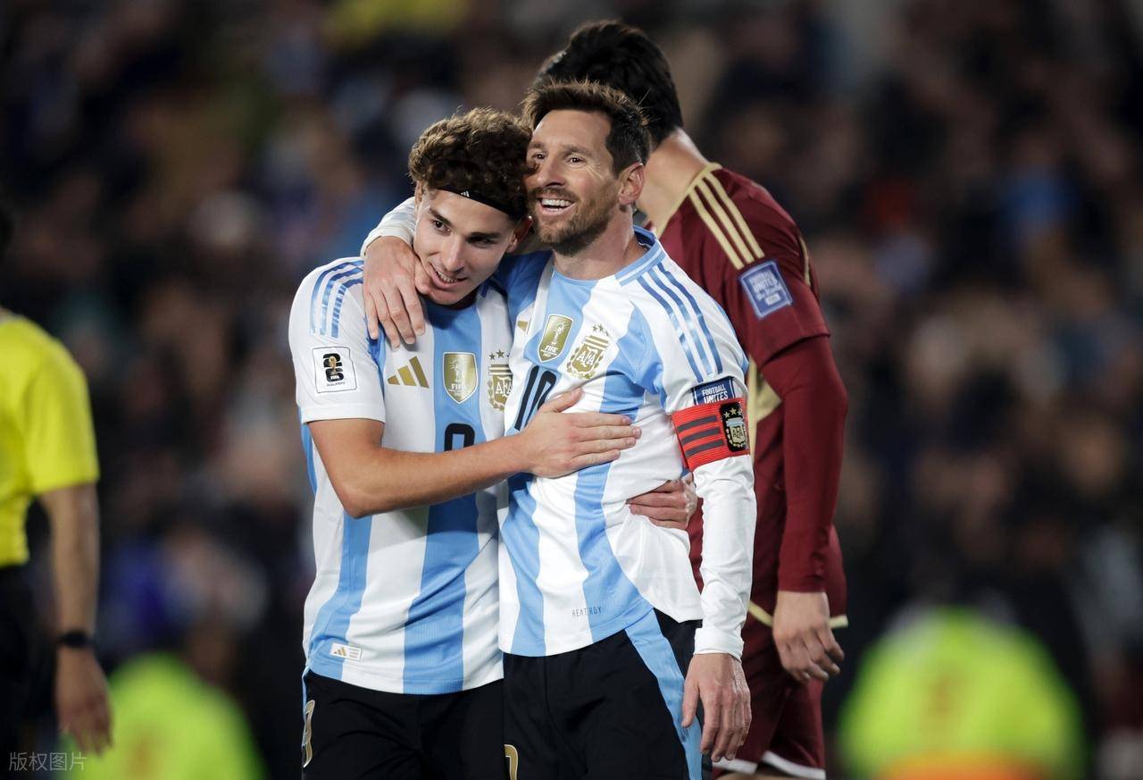 球王诞生!梅西球王加冕,国际足坛历史第一人