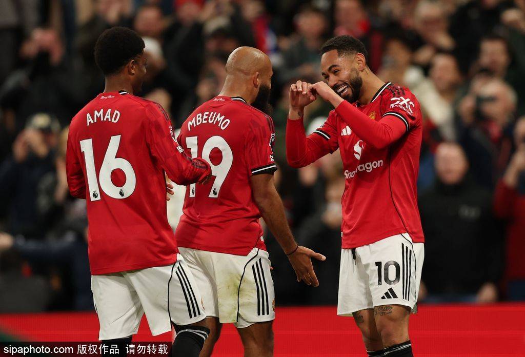 英媒:曼联高层满意阿莫林执教 目标是进入英超前六